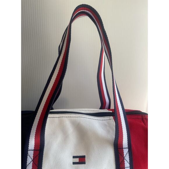 Tommy Hilfiger Duffle Bag - Picture 3 of 11